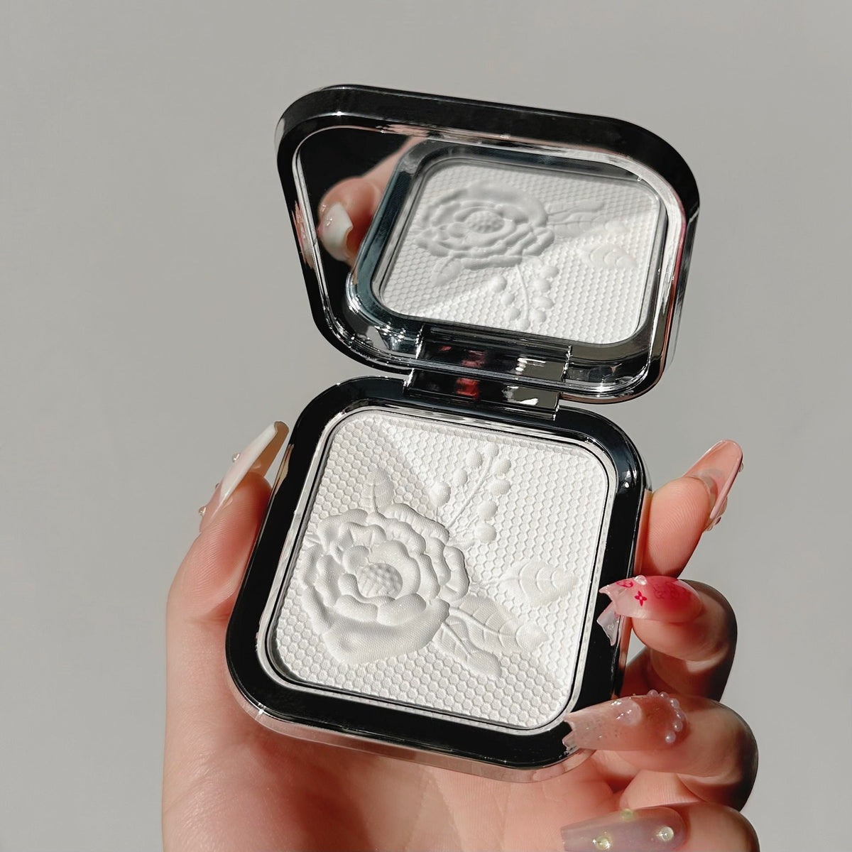 Embossed Pressed Setting Powder, Natural Finish - product detail