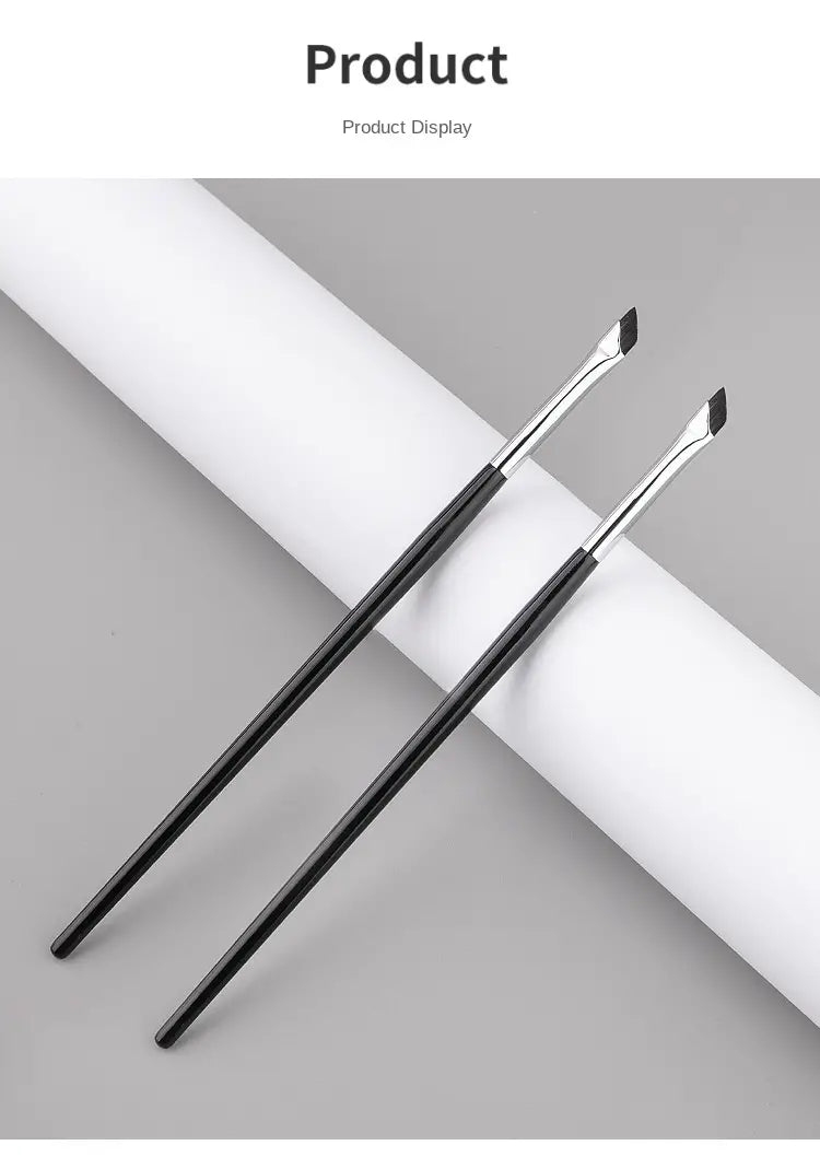 Ultra-Fine Angled Eyeliner and Brow Brush - product detail