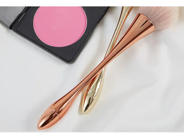 Fluffy Blush Brush, Soft Bristles - product detail